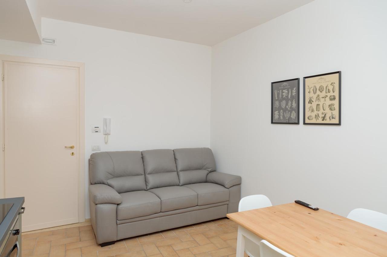 Nera Apartments Сант'Анатолия-ди-Нарко Экстерьер фото